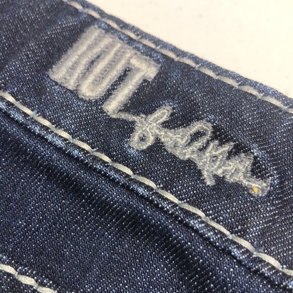 LIKE NEW KUT FROM THE KLOTH BOOTCUT JEANS 6/28x32 ⭐️ - Picture 7 of 13